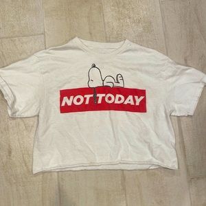 Peanuts brand size medium
